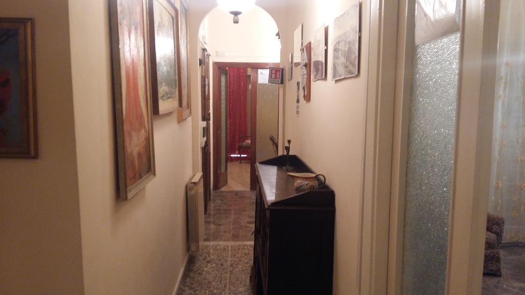Appartamento Zia Gesina ลิโด ดิ ออสเตีย ภายนอก รูปภาพ