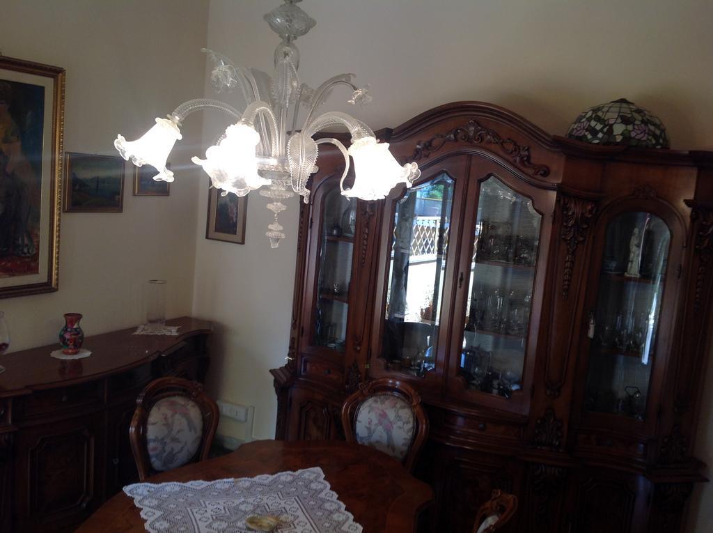 Appartamento Zia Gesina ลิโด ดิ ออสเตีย ภายนอก รูปภาพ